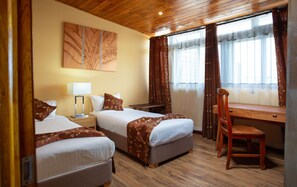 Penthouse | In-room safe, desk, blackout curtains, iron/ironing board - Résidence Potosi (Trou aux Biches)
