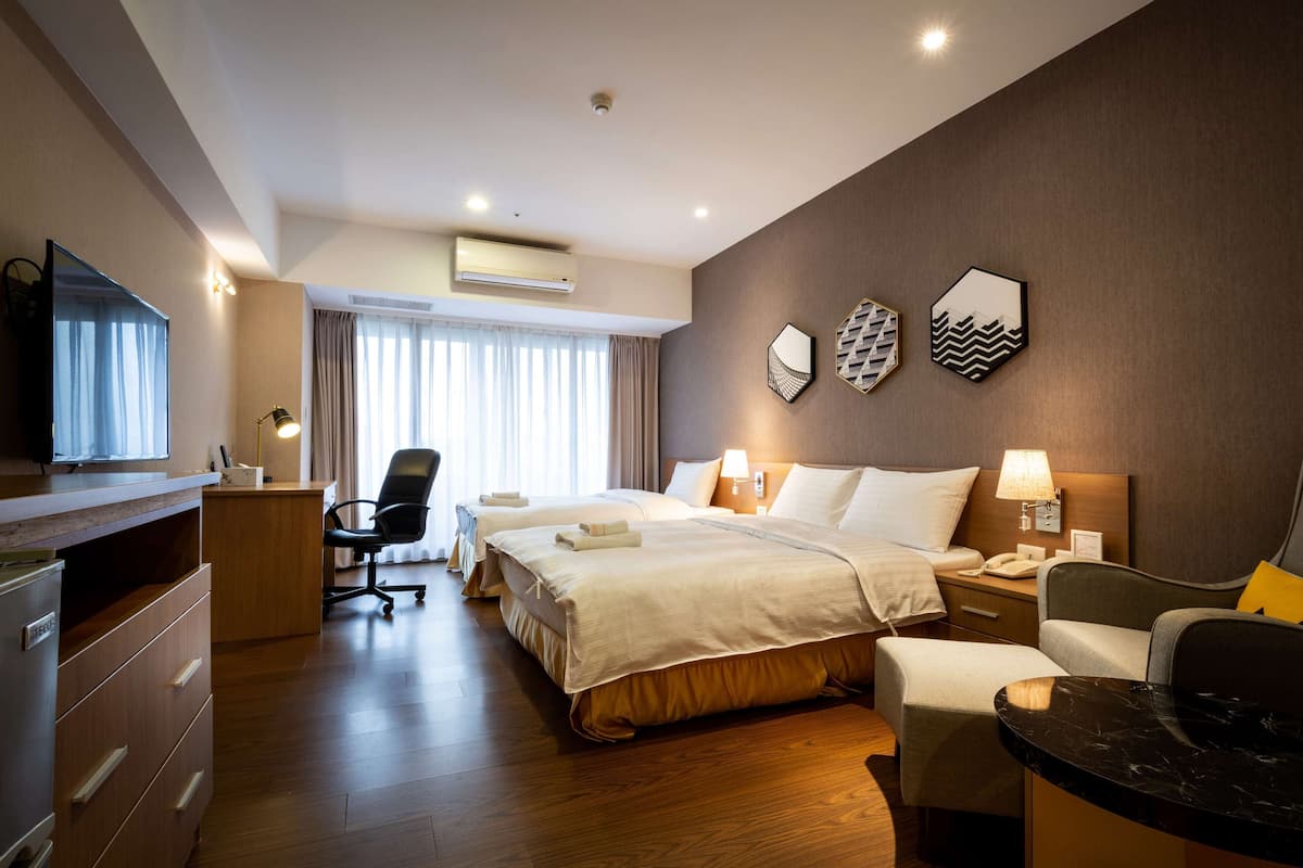 City View Triple Room