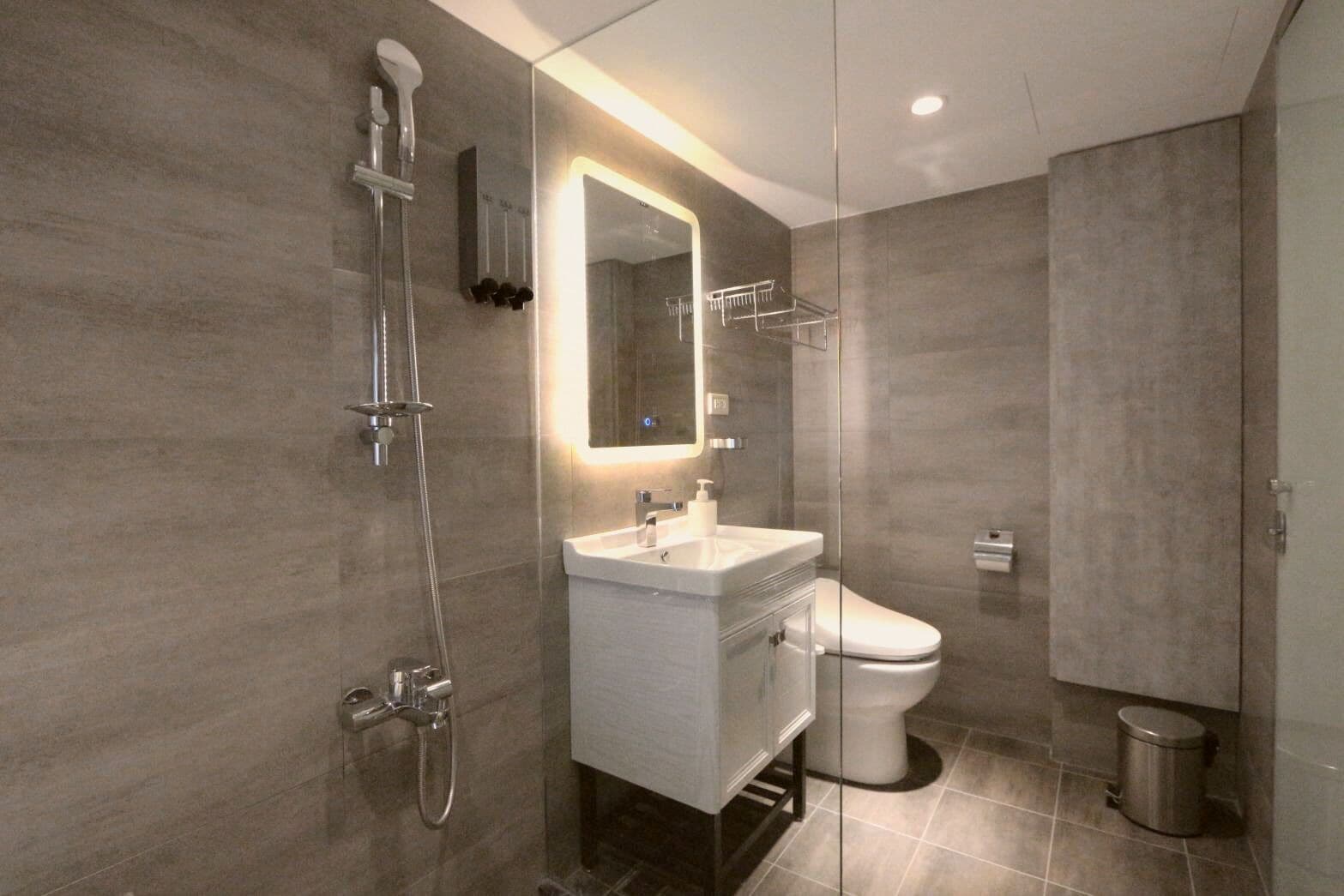Deluxe Double Room, 1 Katil Kelamin (Double), City View | Bilik Mandi | Pancuran mandi, pengering rambut, selipar, bidet 