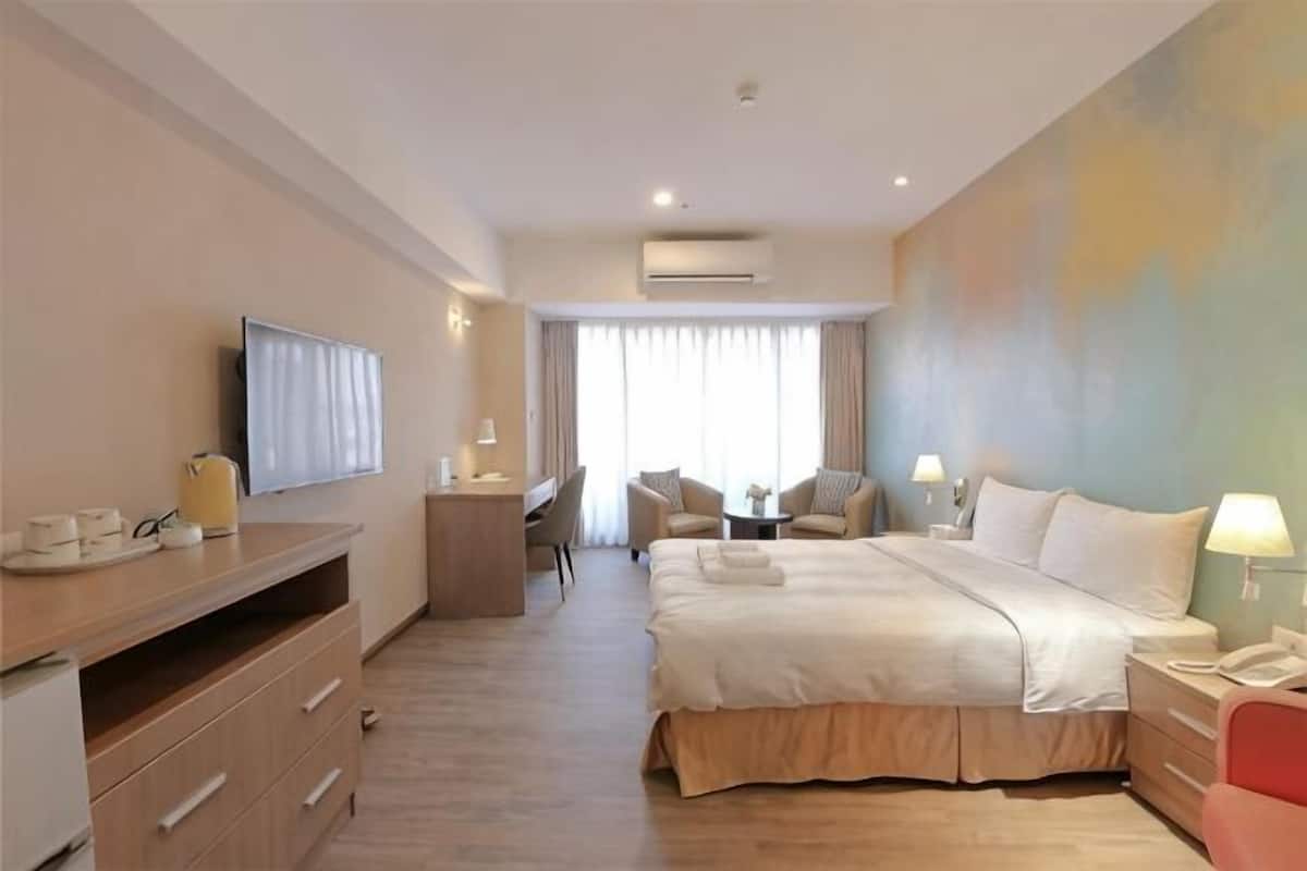 Desk, blackout drapes, iron/ironing board, free WiFi