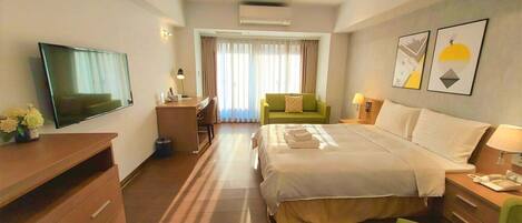 Standard Double Room | Desk, blackout curtains, iron/ironing board, free WiFi