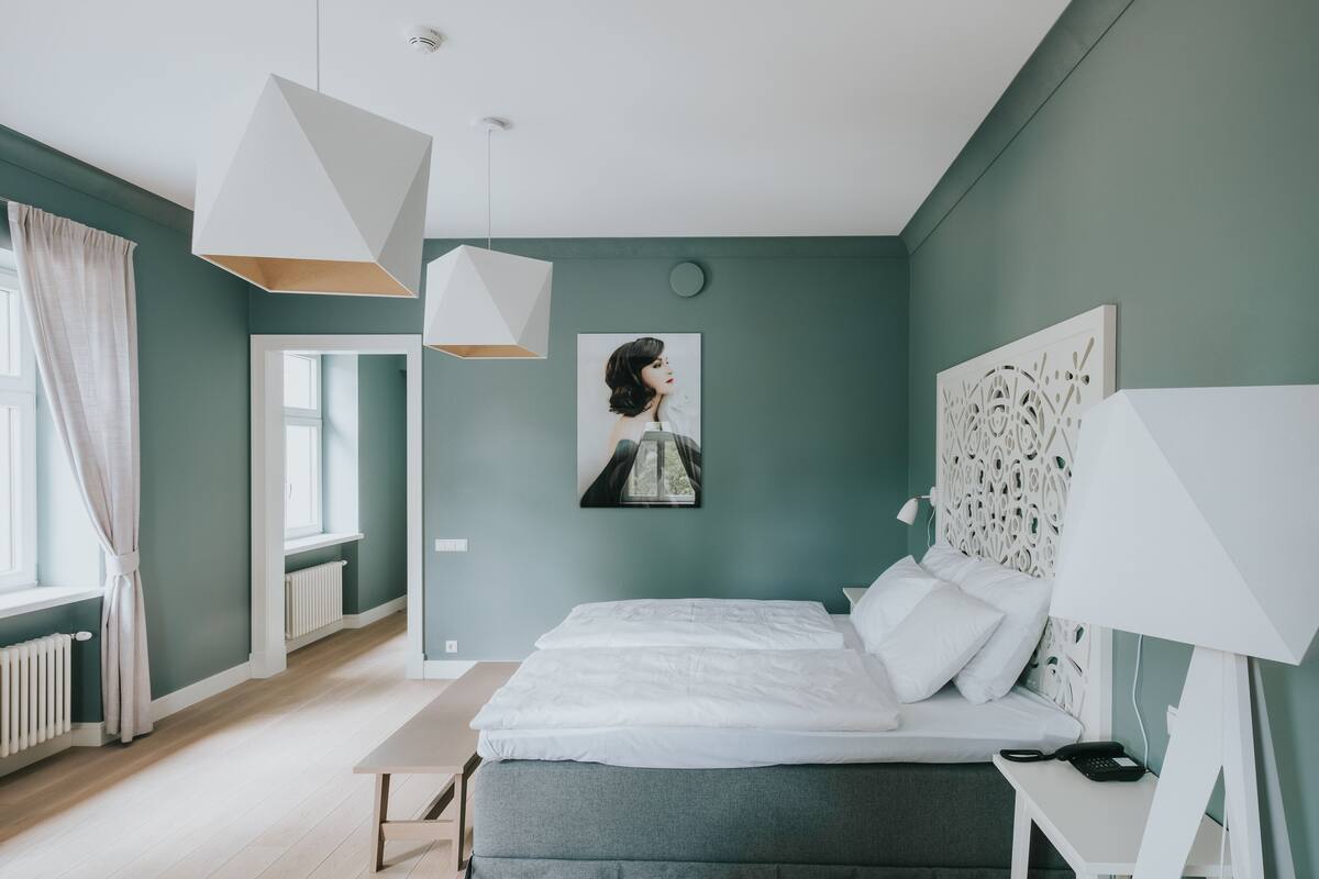 superior room | minibar, in-room safe, desk, soundproofing