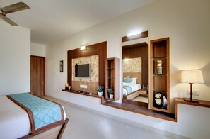 Premier | 1 bedroom, in-room safe, soundproofing, iron/ironing board -   White Castle  (Boutique Apartment Hotel) (Bengaluru)
