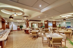 Breakfast area -   White Castle  (Boutique Apartment Hotel) (Bengaluru)