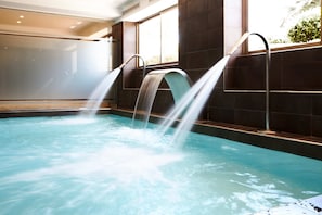 Sauna, hot tub, body treatments, body wraps, body scrubs, facials