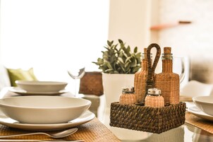 Apartment, Balcony | In-room dining