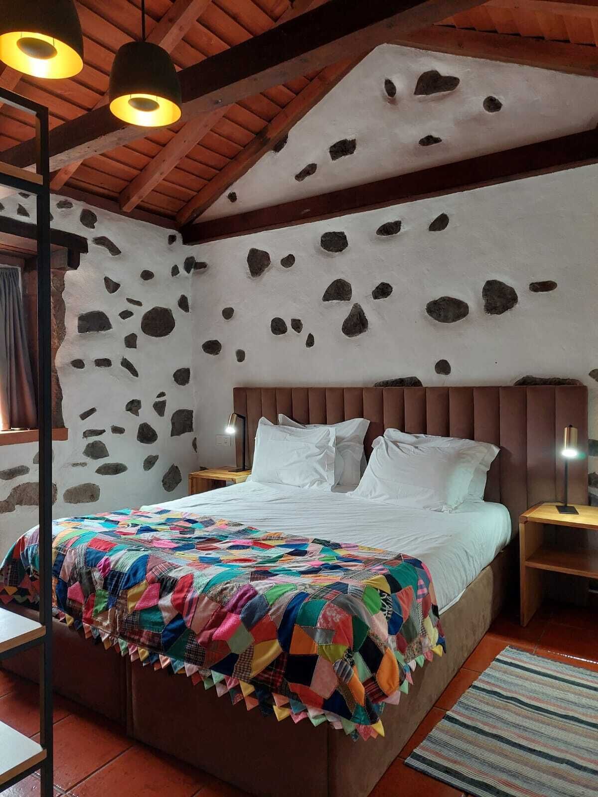 Traditional House, 2 Bedrooms, 2 Bathrooms | Individually decorated, individually furnished, blackout drapes