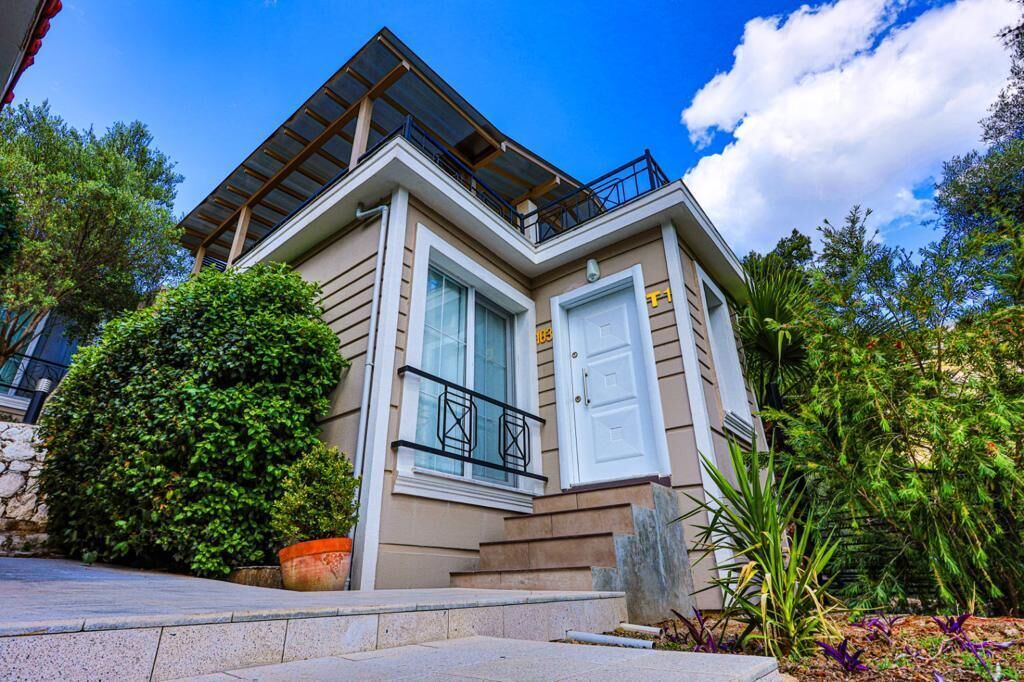 luxury duplex | terrace/patio