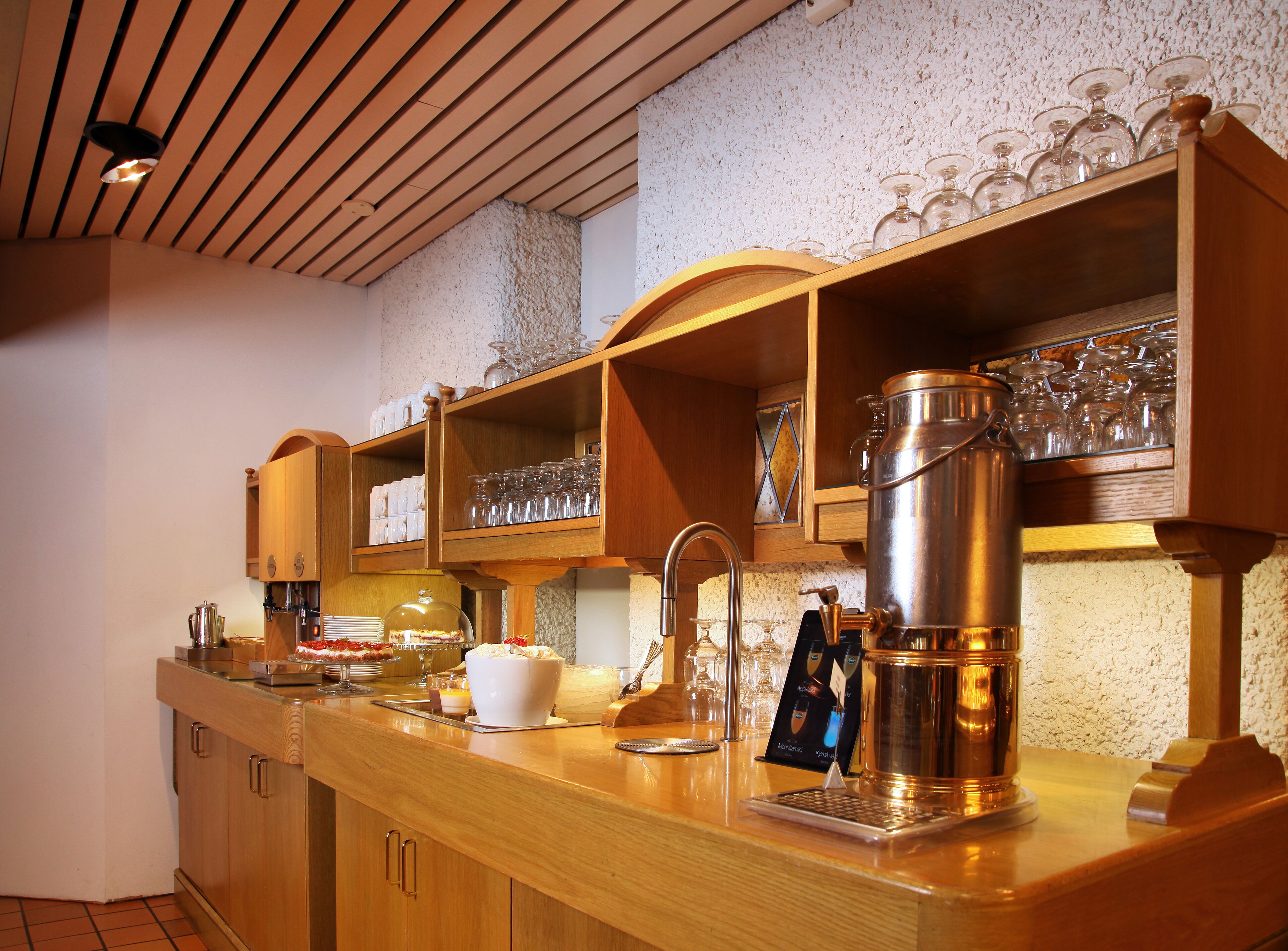 包含每日自助早餐