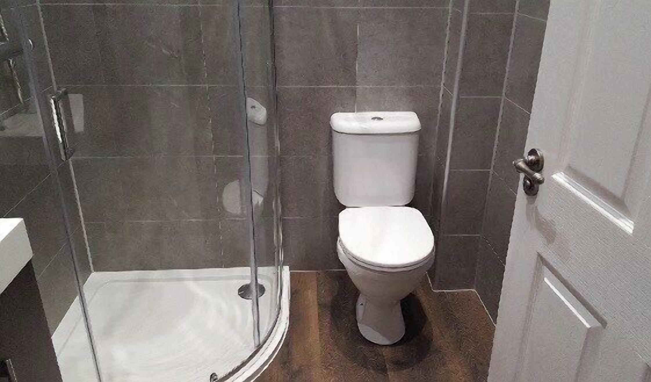 Wifi gratis y despertador 