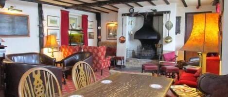 Bar (in der Unterkunft)