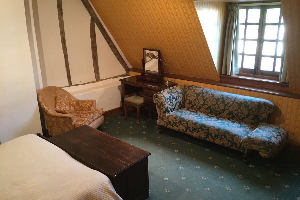 superior double room, ensuite (superior double with bath)