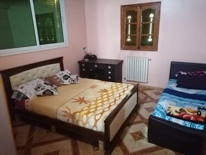 Family Apartment, Non Smoking | Premium bedding, iron/ironing board, free WiFi, bed sheets - Résidence El Schems (Algiers)