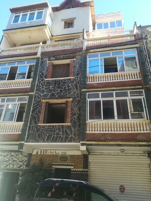 Front of property - Résidence El Schems (Algiers)