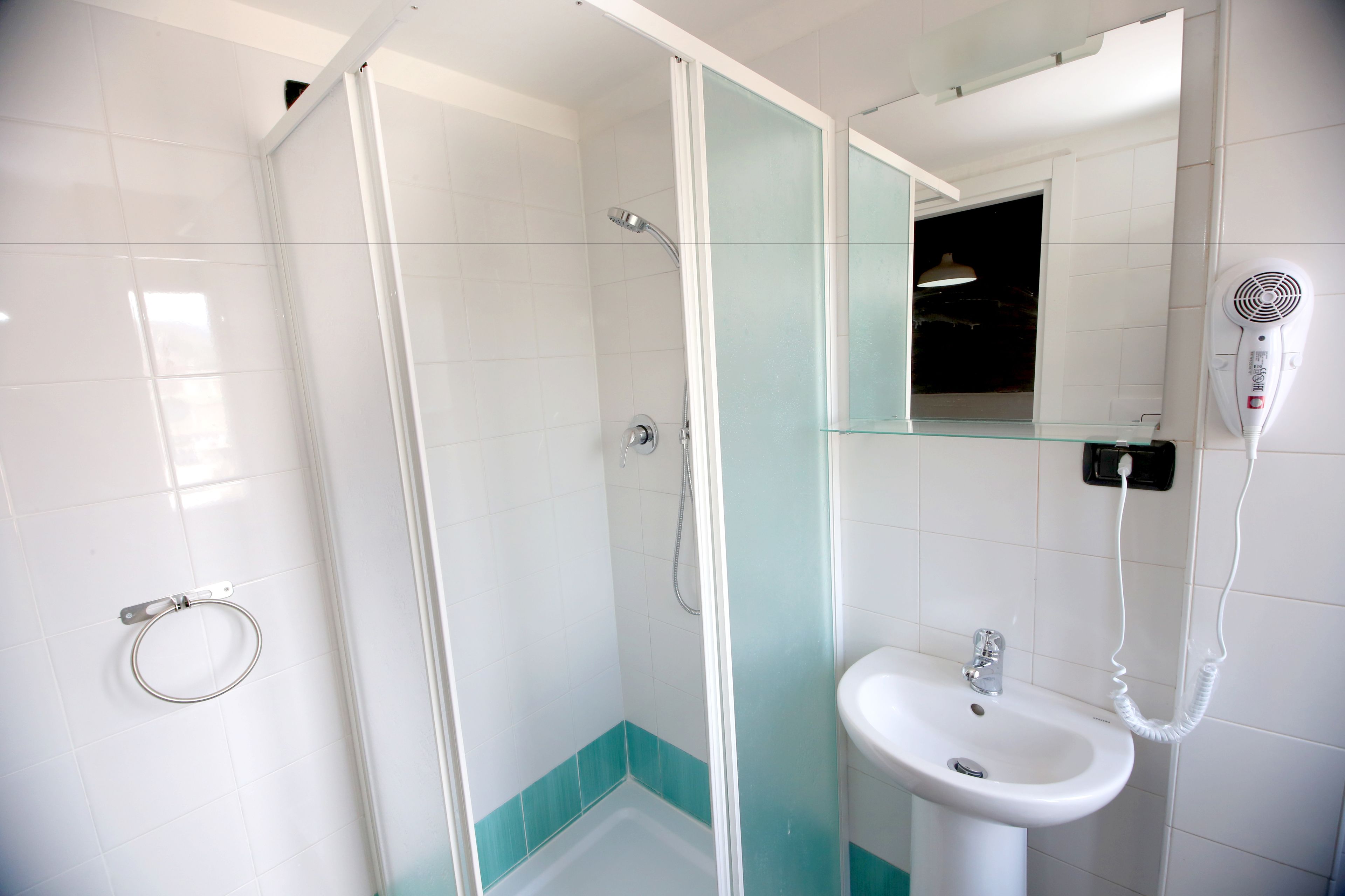 Comfort Double Room Single Use, City View | Bathroom