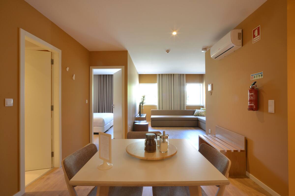 Apartment, 1 Bedroom (Double or Twin Bed) | Private kitchen | Coffee/tea maker, full-size fridge, microwave, oven