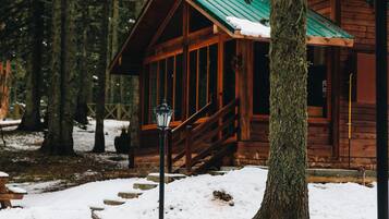 Junior Chalet, 1 Bedroom (4 Pax) | Pemandangan taman
