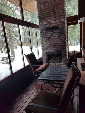 Senior Bungalow, 2 Bedrooms | Terrace/patio