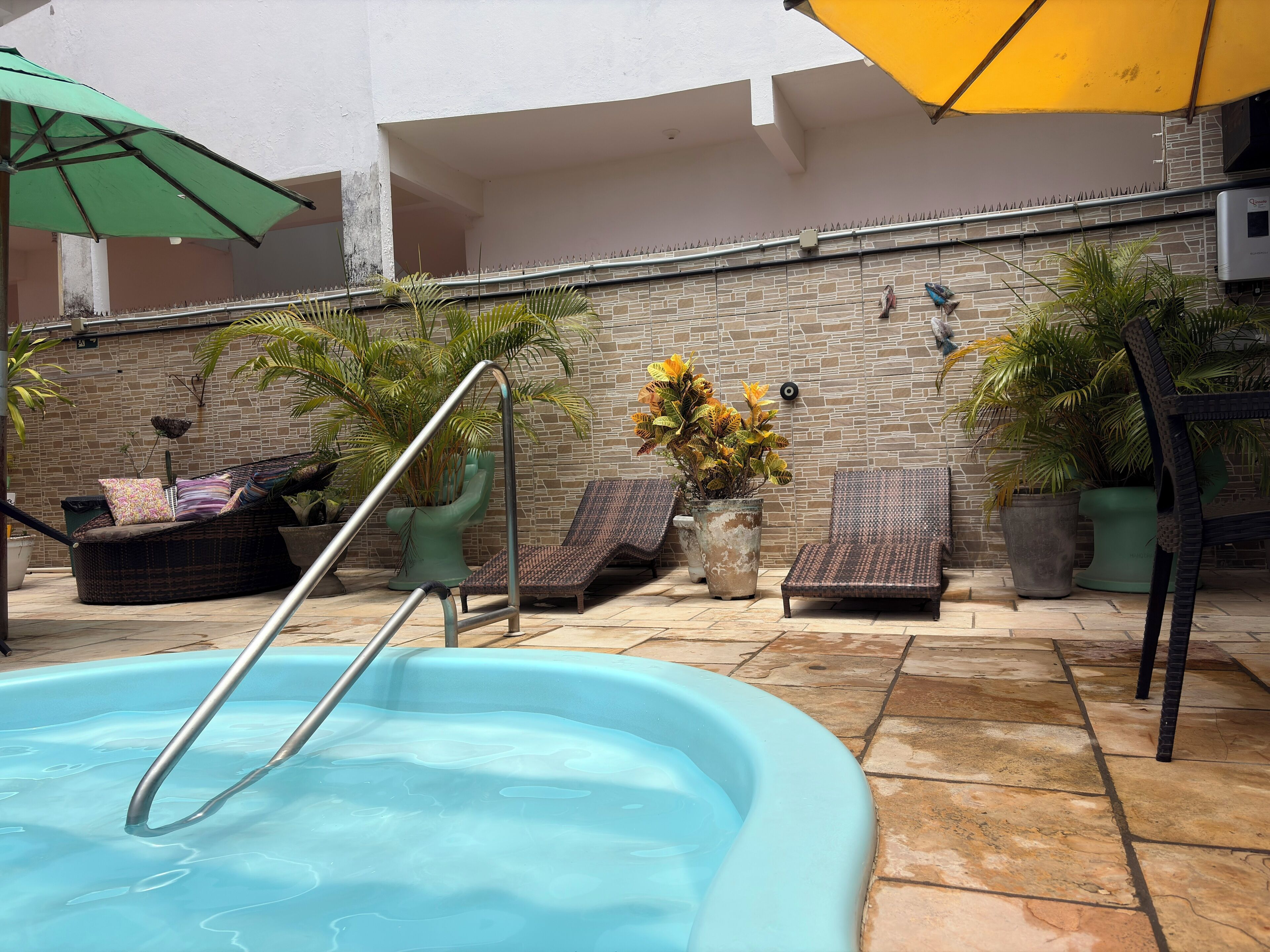 Outdoor pool, pool loungers