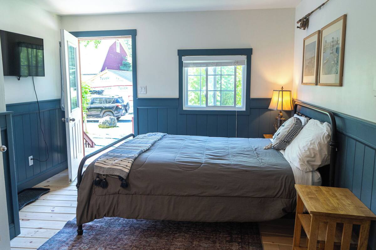 Cabaña estándar, 1 cama Queen size, en el área del jardín | Ropa de cama de alta calidad, camas con pillow-top y wifi gratis 