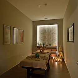 Sauna, mandi tangas / hammam, rawatan badan, 5 bilik rawatan