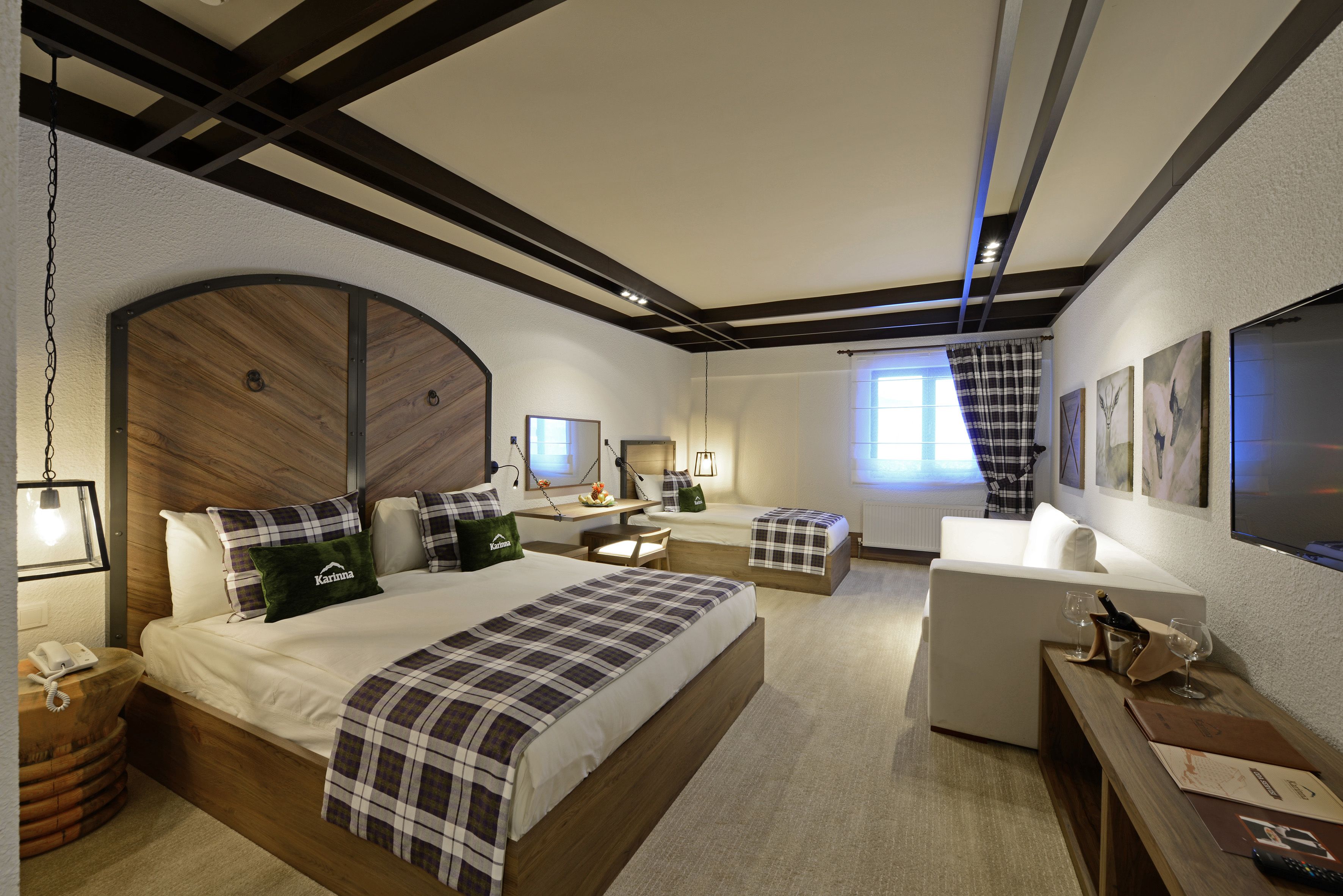 family suite | premium bedding, minibar, in-room safe, desk