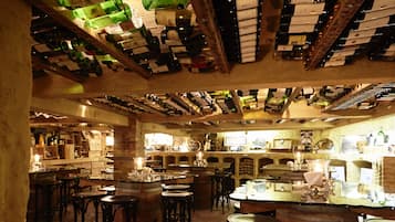 Bar (in der Unterkunft)