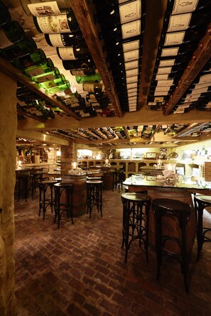 Bar (en la propiedad)