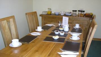 Inbegriffenes großes Frühstück