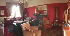 Flat-screen TV, DVD player, iPod dock