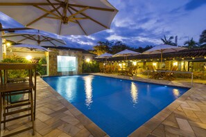 Outdoor pool - Pousada Aconchego (Paraty)