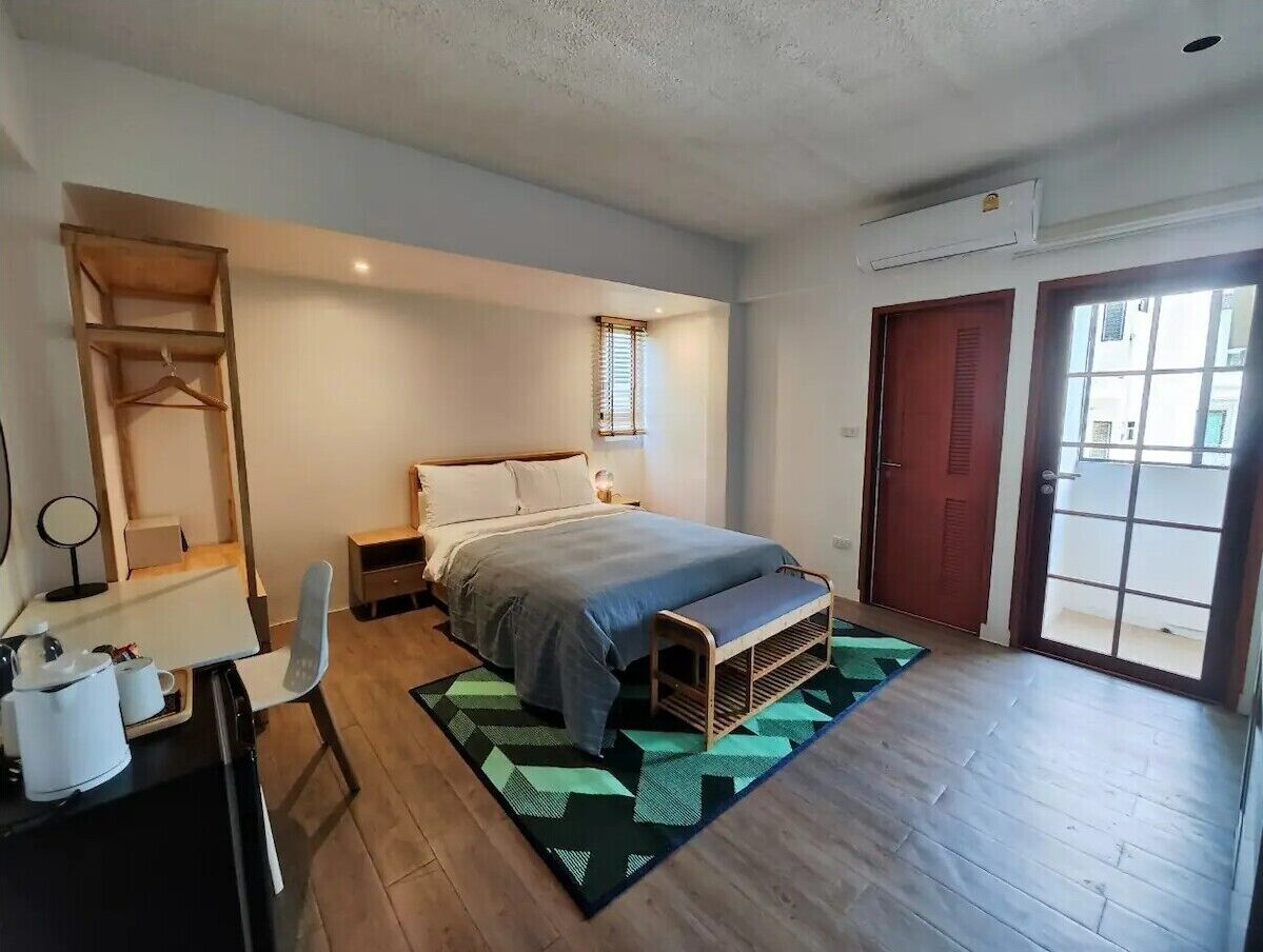 Standardzimmer, 1 Queen-Bett, mit Bad | Schallisolierte Zimmer, kostenloses WLAN, Bettwäsche