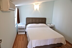 Deluxe Apartment, 2 Bedrooms, Kitchenette, Mountain View | View from room