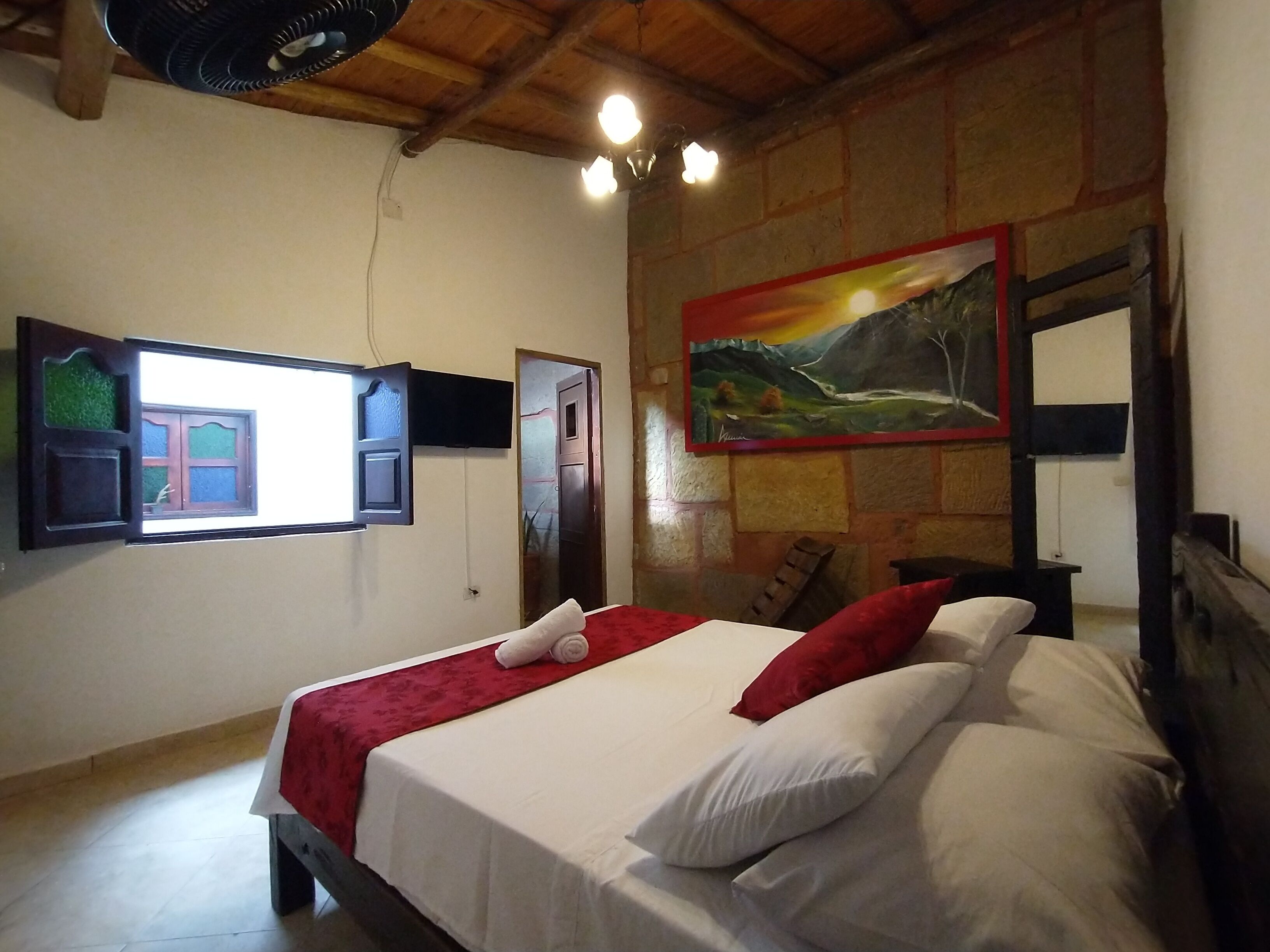 Traditional Double Room | Desk, iron/ironing board, free WiFi