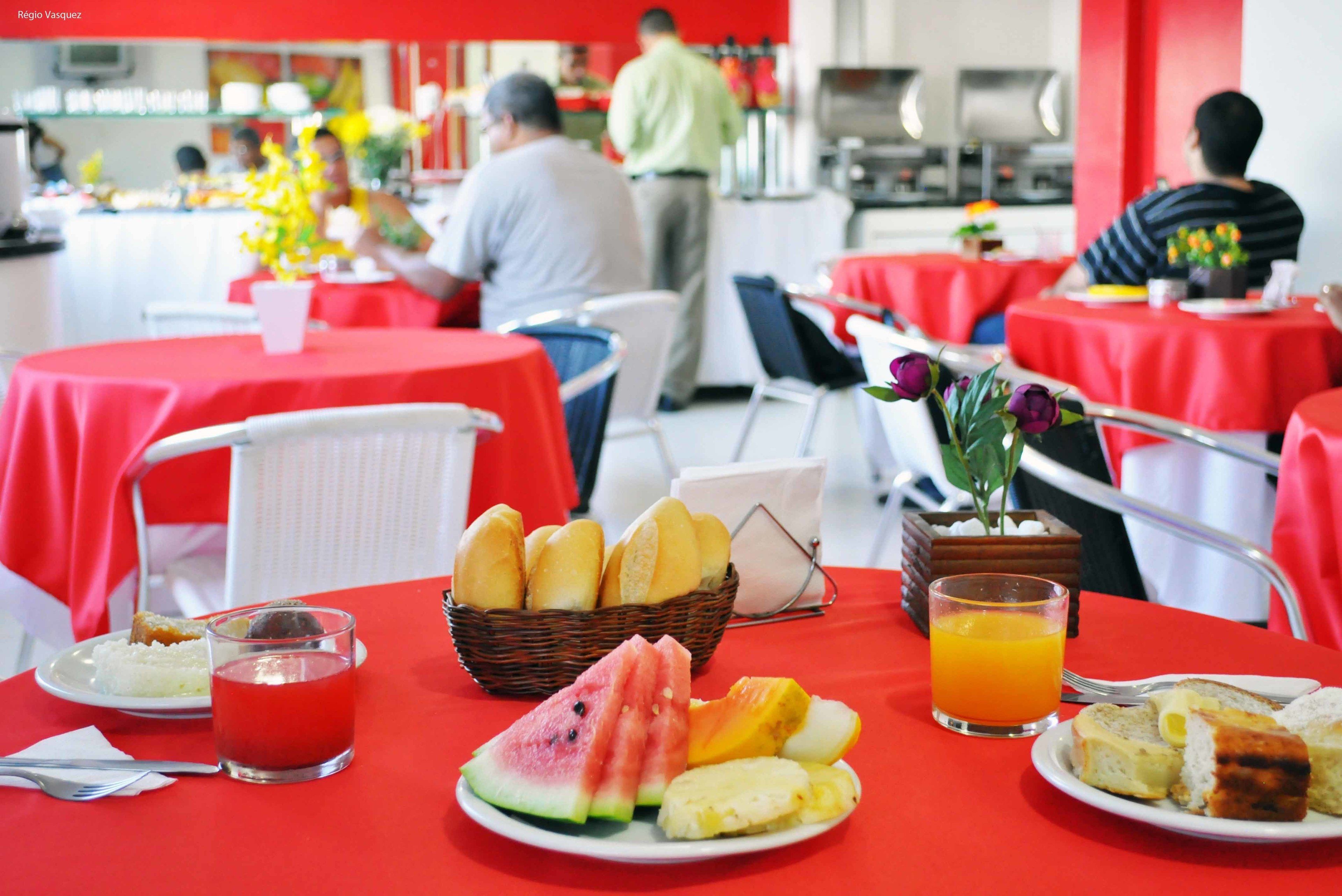 매일 뷔페 무료 아침 식사 포함