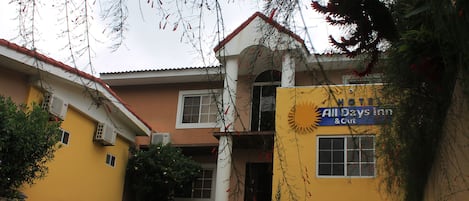 Entrada de la propiedad