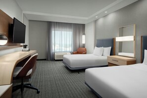 Desk, blackout drapes, iron/ironing board, free WiFi - Courtyard by Marriott Atlanta Kennesaw (Kennesaw)