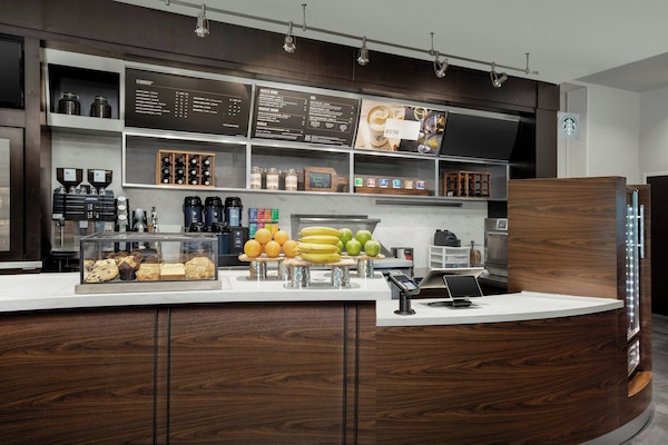 Cooked-to-order breakfast for a fee