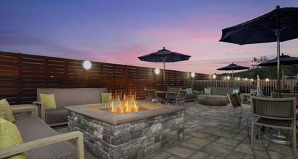 Courtyard by Marriott Atlanta Kennesaw