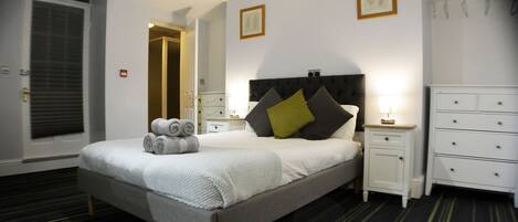 Desk, iron/ironing board, free WiFi, bed sheets