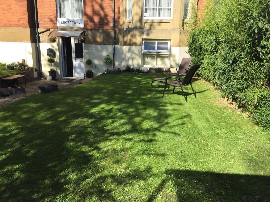 Photo - Queens Guesthouse Manchester