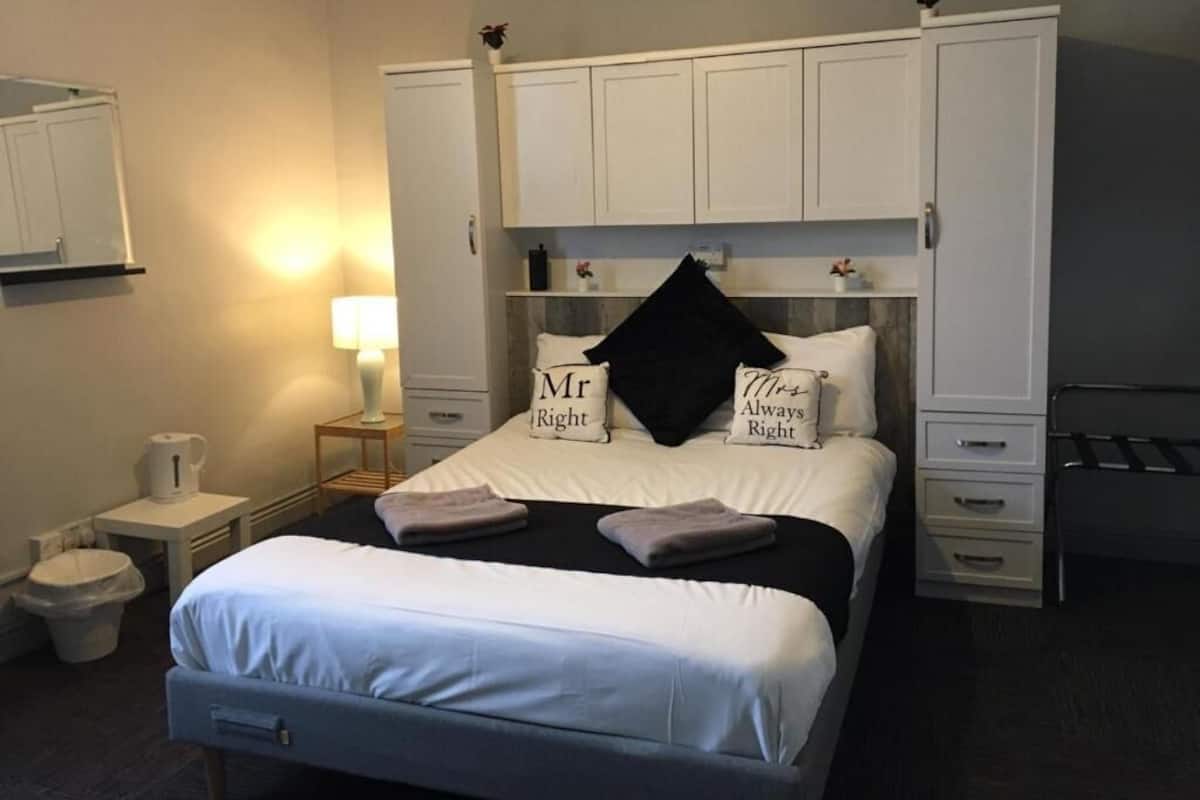 Iron/ironing board (on request), WiFi (free), bed sheets