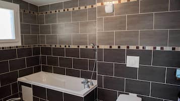 Dobbeltrom – classic | Dusj på badet