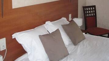 Classic Double Room | Premium bedding, desk, soundproofing, free cots/infant beds