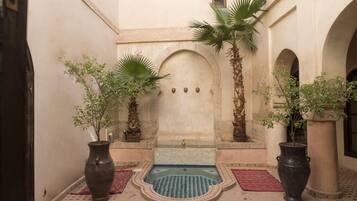 DĂ©tail de lâintĂ©rieur