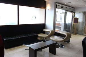 Sala de estar en el lobby