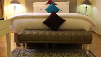 Suite | Minibar, in-room safe, desk, blackout curtains