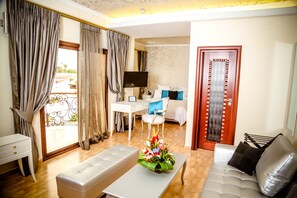 Standard Suite | View from room - Particular Destiny Suites (Douala)