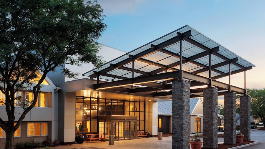 Delta Hotels by Marriott Burlington