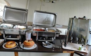 Free daily buffet breakfast